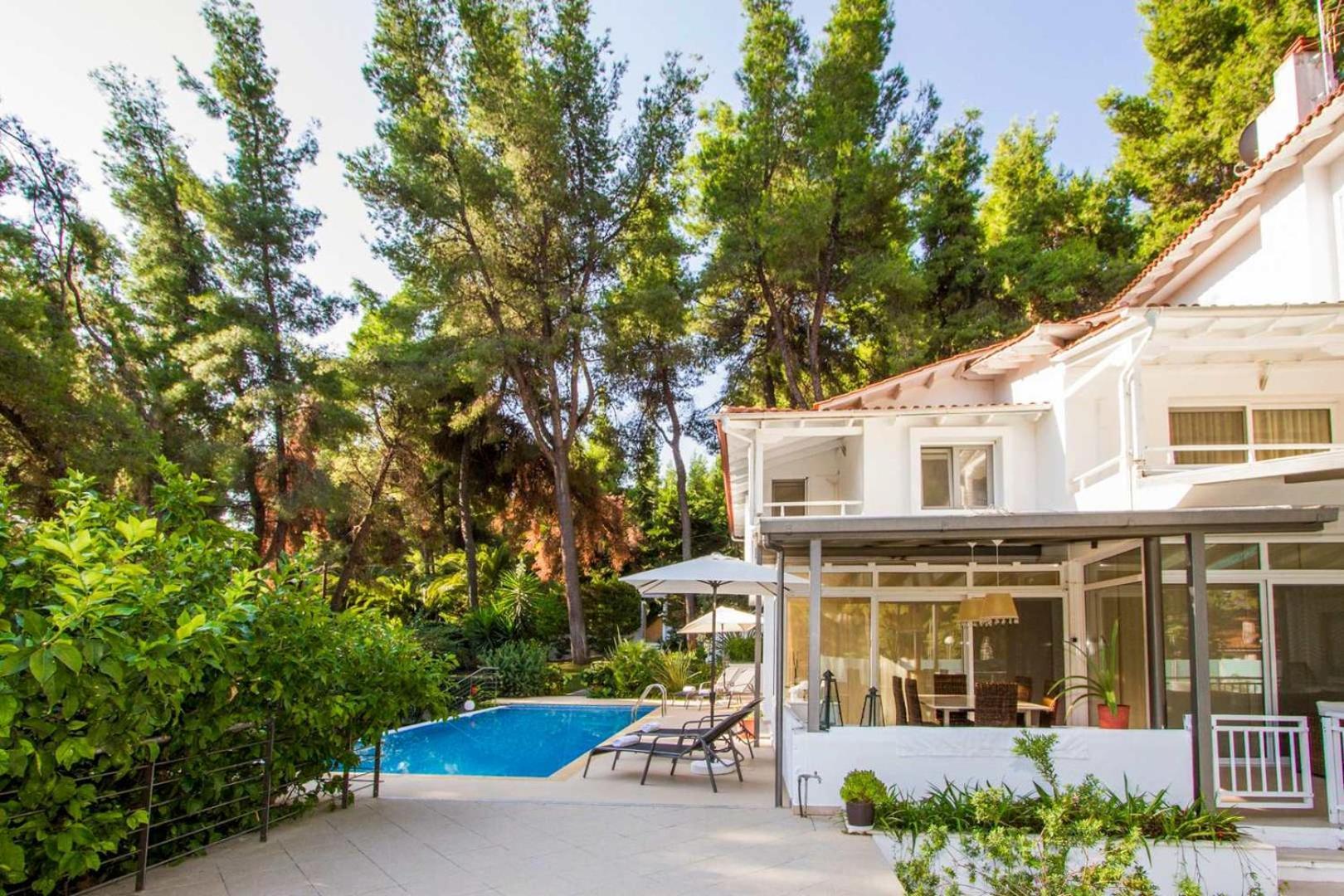 Hera'S Resort With Private Pool And Lush Garden Sani  Esterno foto